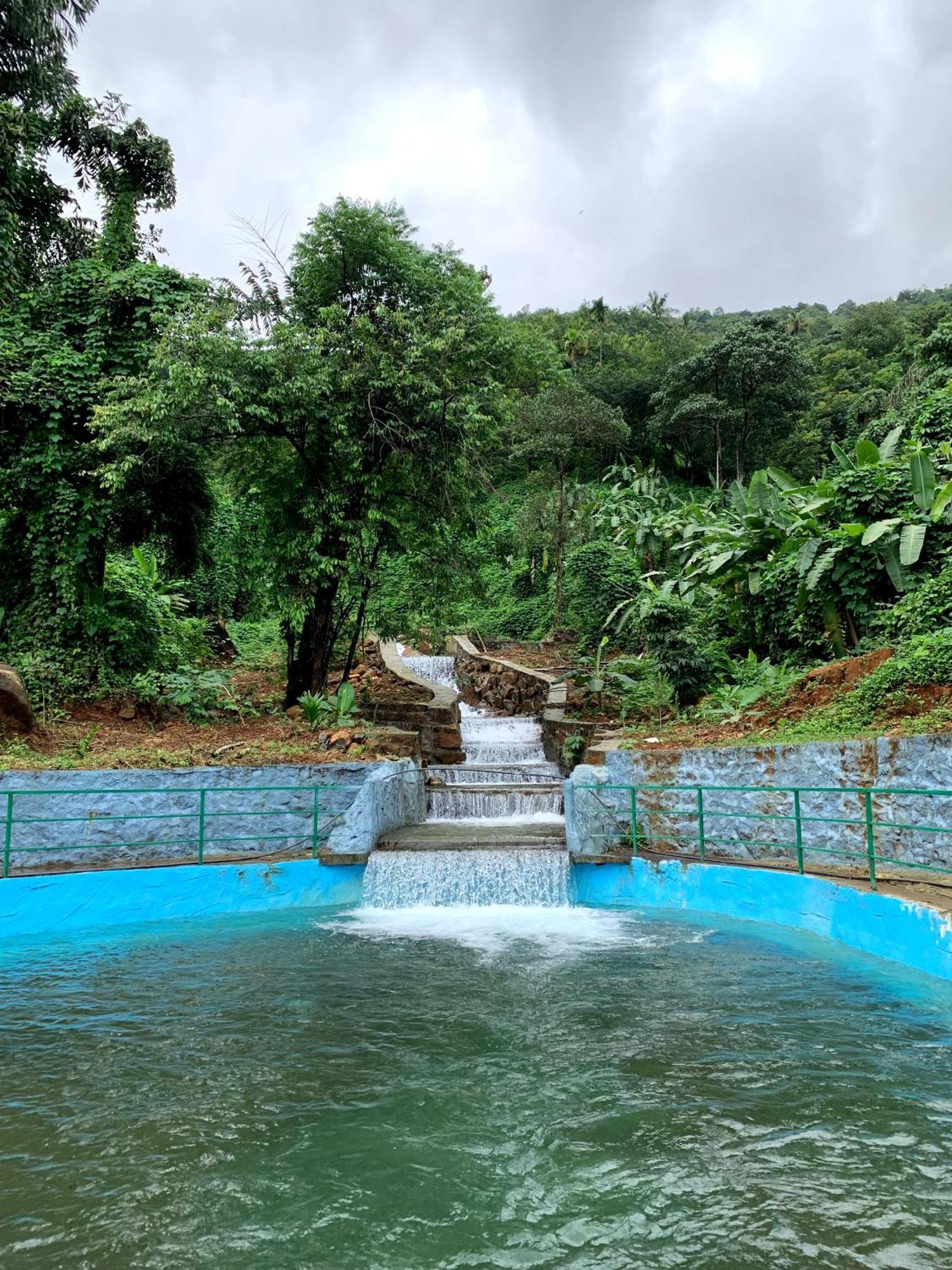 Royal Mount Inn Resorts Paithalmala 外观 照片
